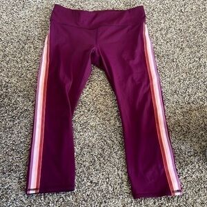 Athleta Contender Side Stripe Capri Leggings Plum Pocket Size Medium